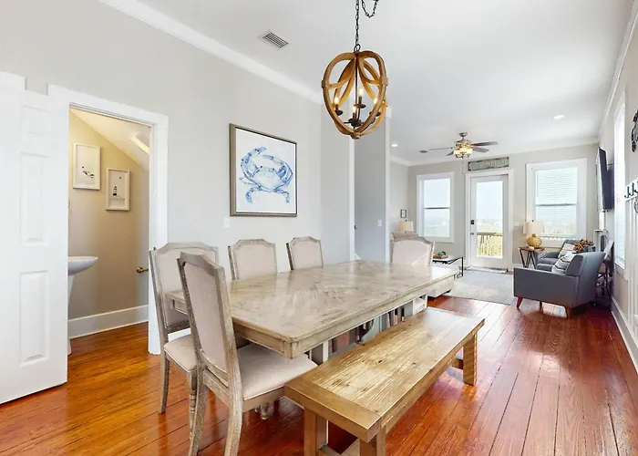 Lagoon-front Dog-friendly Duplex With Heated Outdoor Pool Hot Tub & Ac