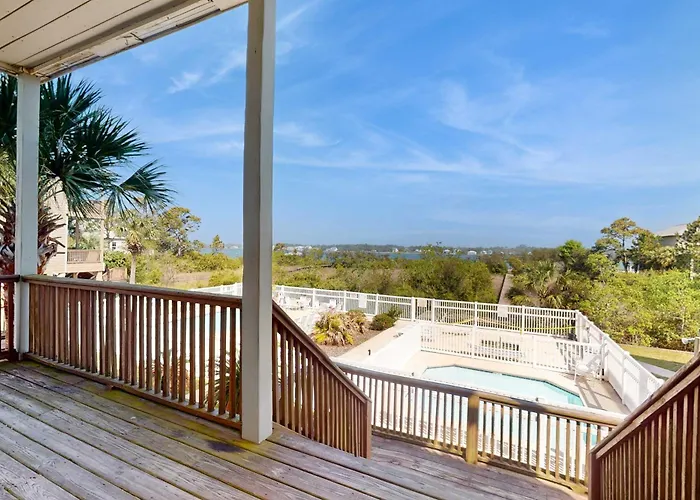 Lagoon-front Dog-friendly Duplex With Heated Outdoor Pool Hot Tub & Ac Holiday home Gulf Shores
