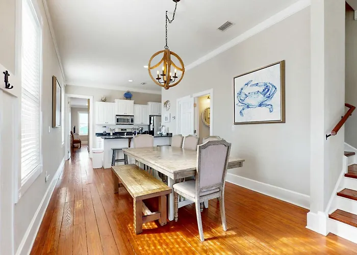 Lagoon-front Dog-friendly Duplex With Heated Outdoor Pool Hot Tub & Ac *
